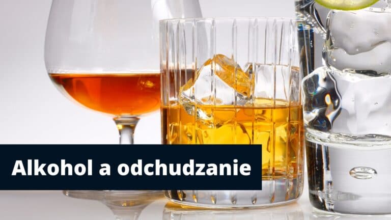 Kieliszek i szklanki z różnymi trunkami i tytuł artykułu alkohol a odchudzanie.